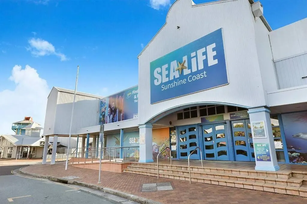 2 Bedroom Central Mooloolaba Resort With Pool, Spa, Mini Golf Daire